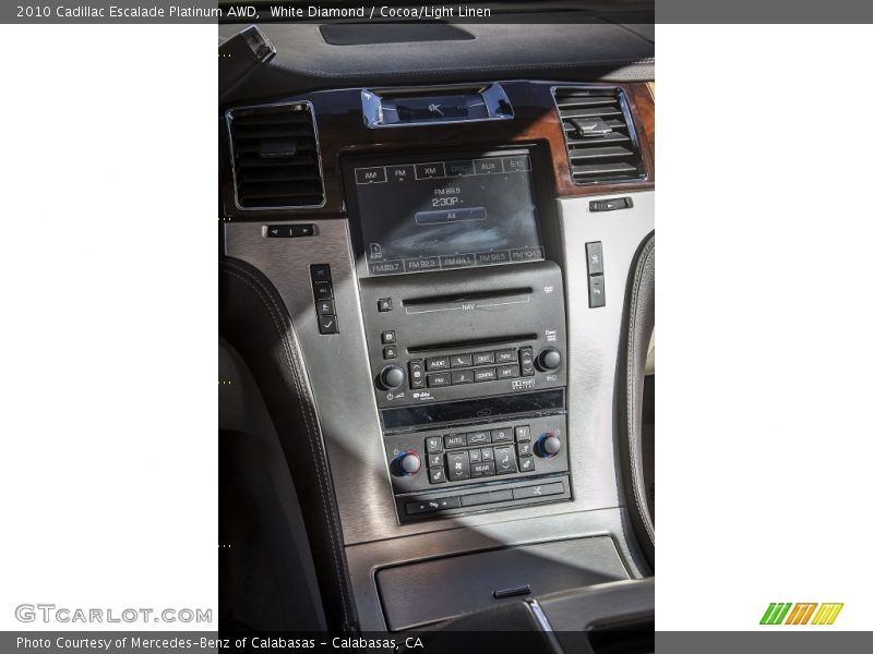 White Diamond / Cocoa/Light Linen 2010 Cadillac Escalade Platinum AWD