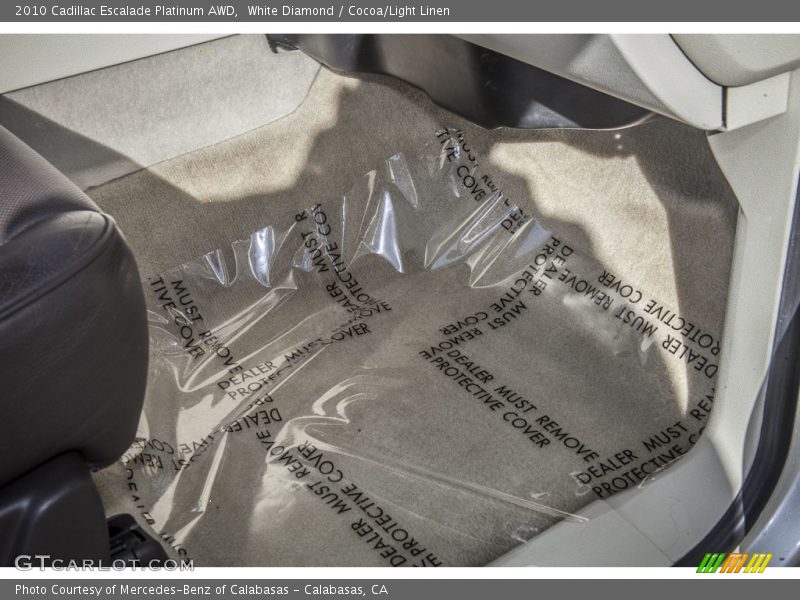 White Diamond / Cocoa/Light Linen 2010 Cadillac Escalade Platinum AWD