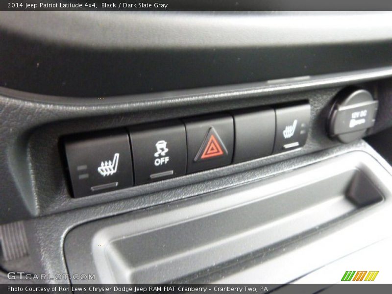 Black / Dark Slate Gray 2014 Jeep Patriot Latitude 4x4