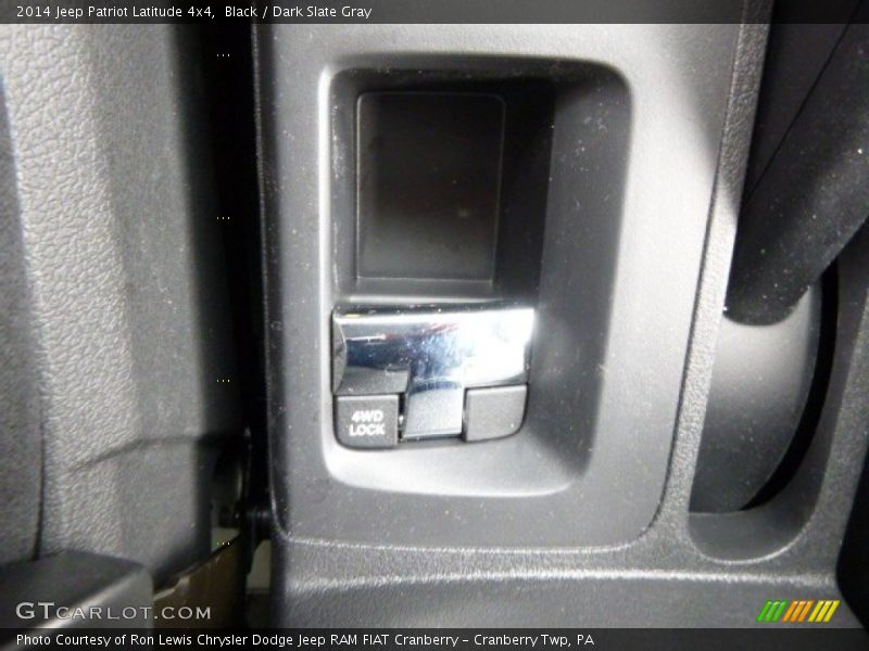 Black / Dark Slate Gray 2014 Jeep Patriot Latitude 4x4