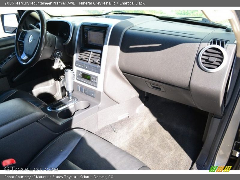 Mineral Grey Metallic / Charcoal Black 2006 Mercury Mountaineer Premier AWD