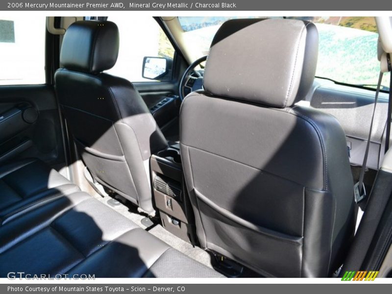 Mineral Grey Metallic / Charcoal Black 2006 Mercury Mountaineer Premier AWD