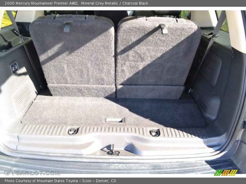 Mineral Grey Metallic / Charcoal Black 2006 Mercury Mountaineer Premier AWD