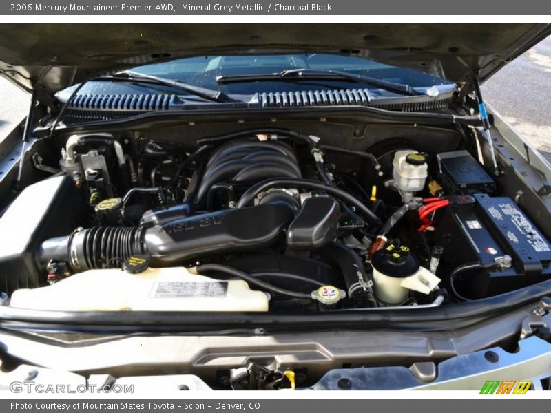 Mineral Grey Metallic / Charcoal Black 2006 Mercury Mountaineer Premier AWD