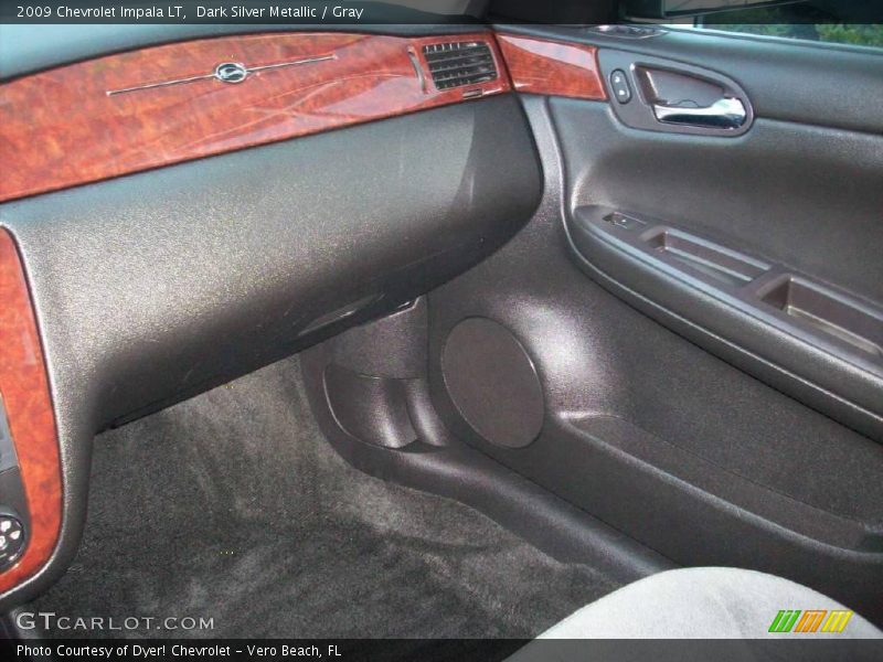 Dark Silver Metallic / Gray 2009 Chevrolet Impala LT