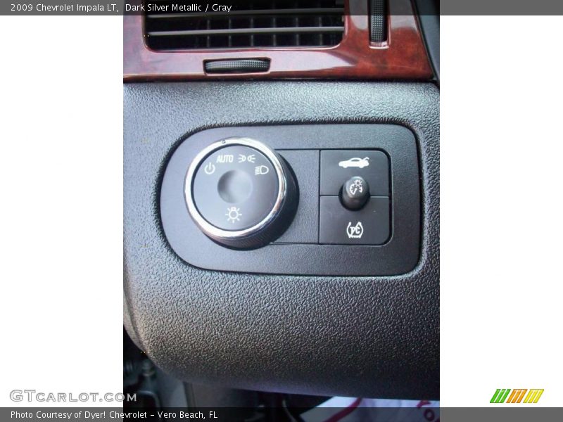 Dark Silver Metallic / Gray 2009 Chevrolet Impala LT