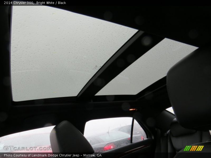 Bright White / Black 2014 Chrysler 300