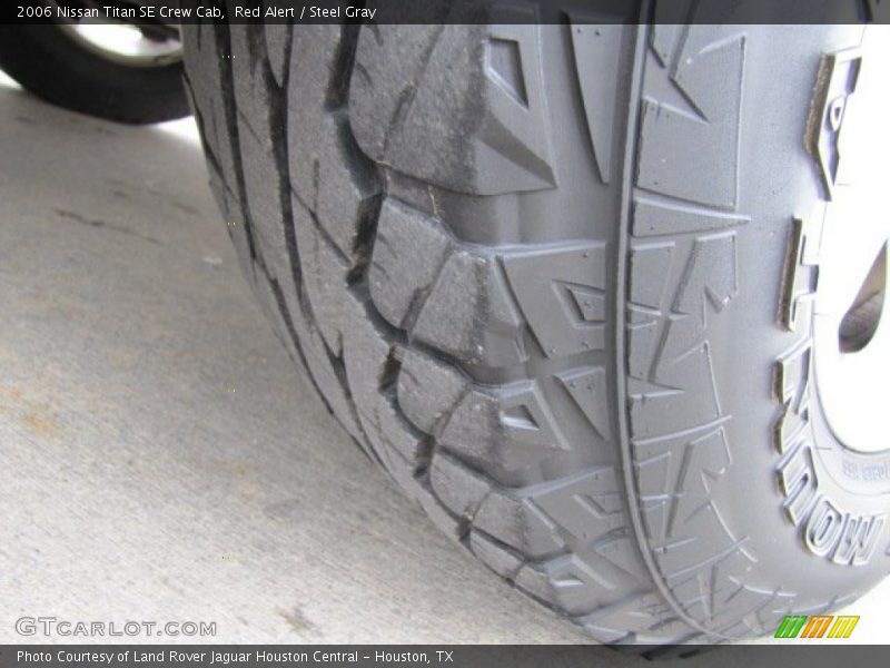 Red Alert / Steel Gray 2006 Nissan Titan SE Crew Cab