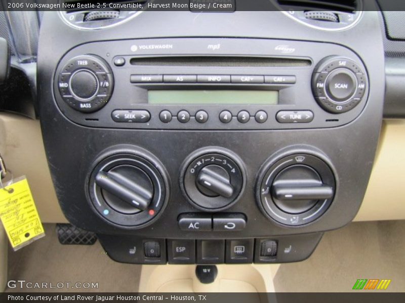 Harvest Moon Beige / Cream 2006 Volkswagen New Beetle 2.5 Convertible