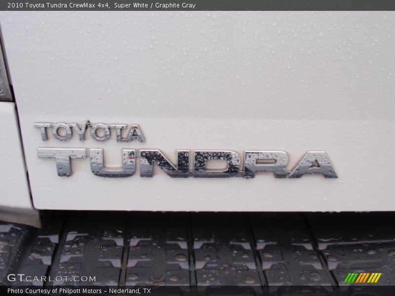 Super White / Graphite Gray 2010 Toyota Tundra CrewMax 4x4