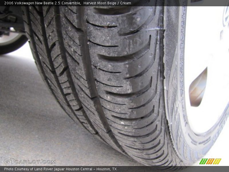 Harvest Moon Beige / Cream 2006 Volkswagen New Beetle 2.5 Convertible