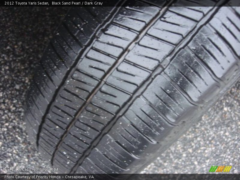 Black Sand Pearl / Dark Gray 2012 Toyota Yaris Sedan