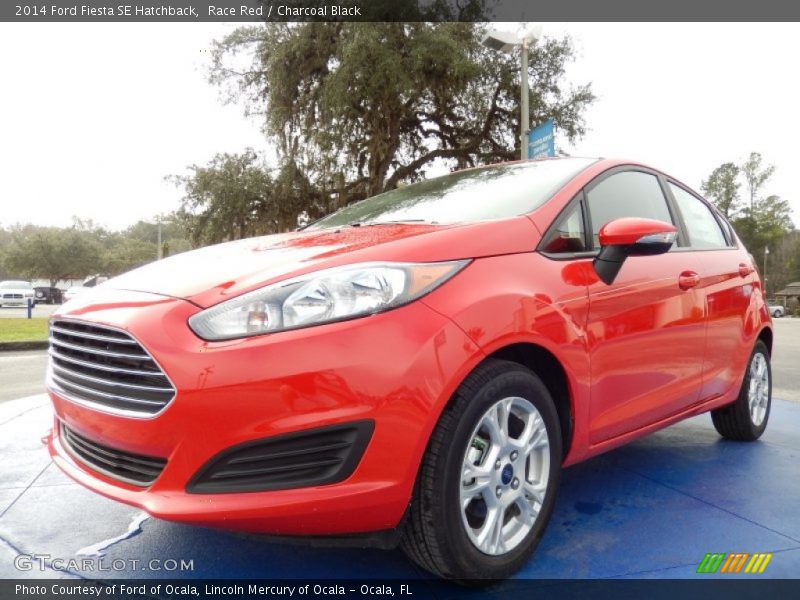 Race Red / Charcoal Black 2014 Ford Fiesta SE Hatchback