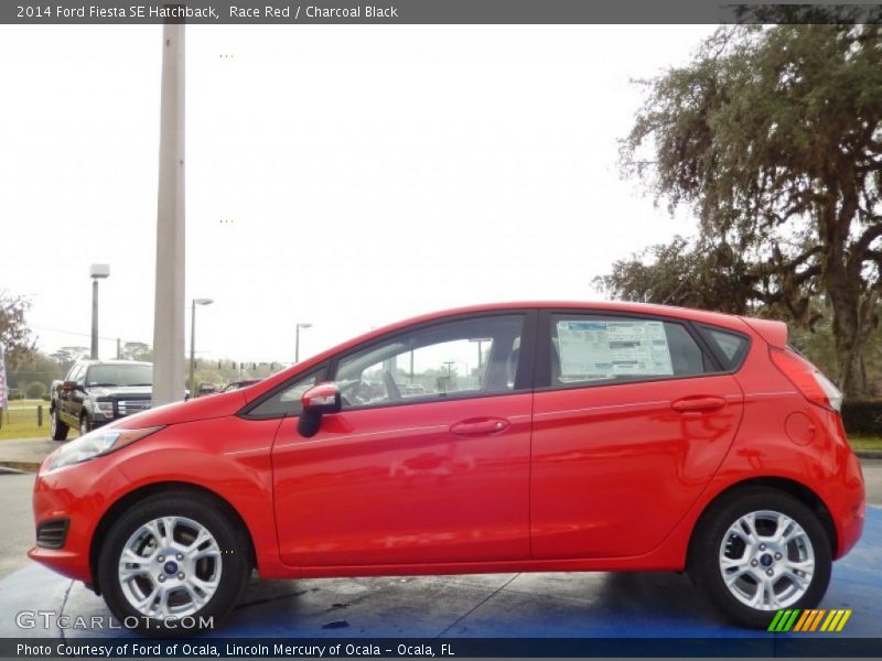 Race Red / Charcoal Black 2014 Ford Fiesta SE Hatchback