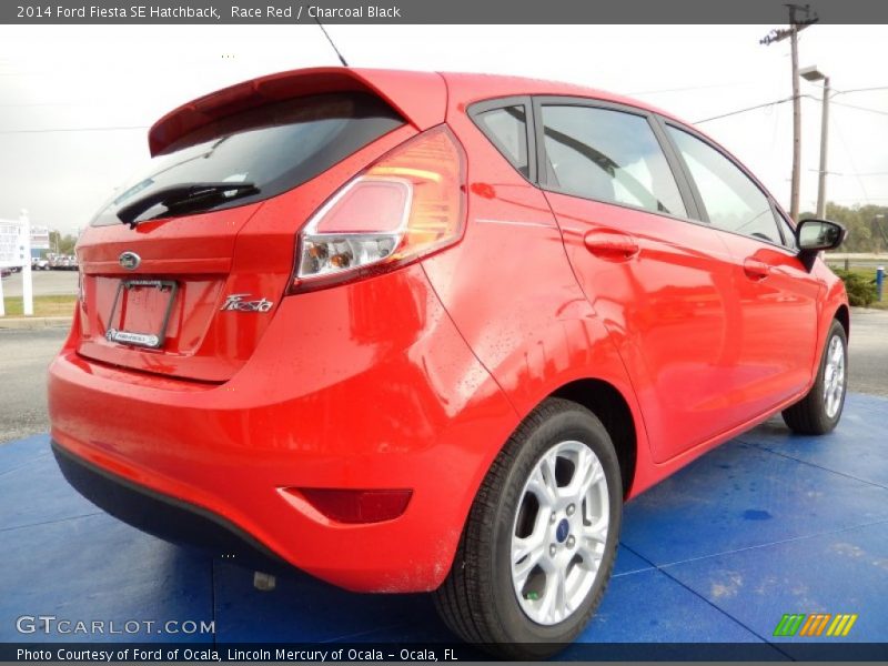 Race Red / Charcoal Black 2014 Ford Fiesta SE Hatchback