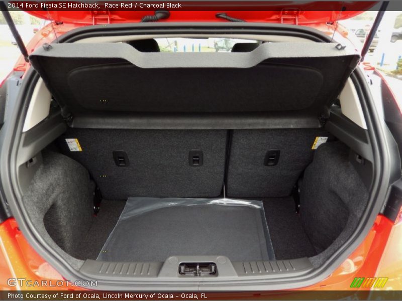 Race Red / Charcoal Black 2014 Ford Fiesta SE Hatchback
