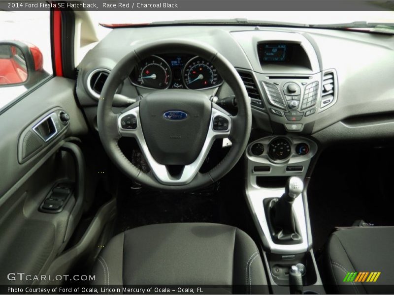 Race Red / Charcoal Black 2014 Ford Fiesta SE Hatchback