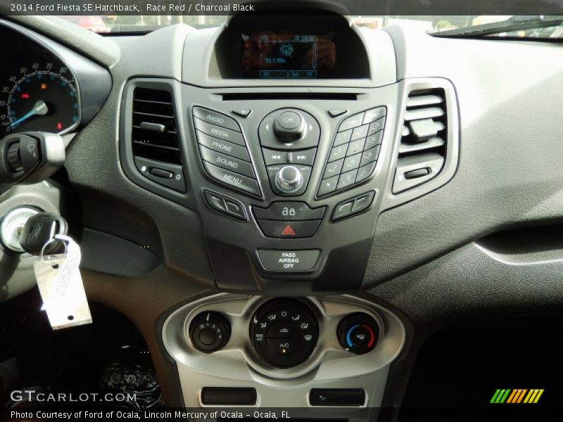 Race Red / Charcoal Black 2014 Ford Fiesta SE Hatchback