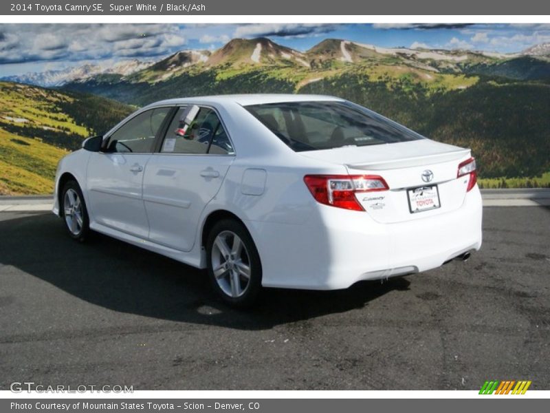 Super White / Black/Ash 2014 Toyota Camry SE