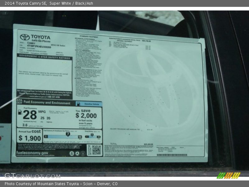 Super White / Black/Ash 2014 Toyota Camry SE