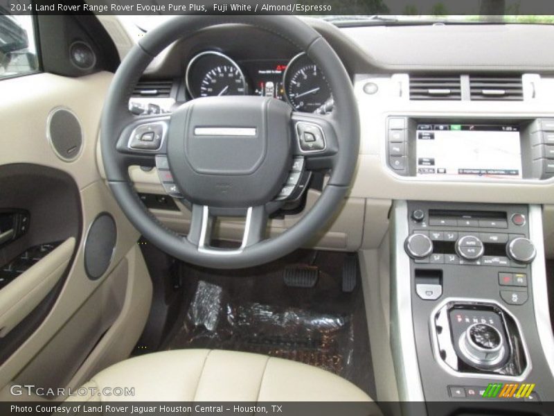 Dashboard of 2014 Range Rover Evoque Pure Plus