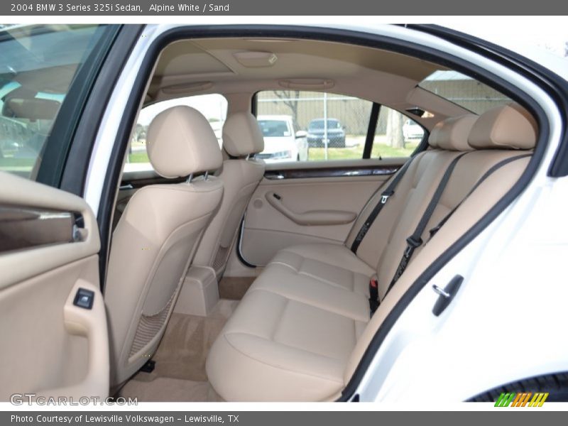 Alpine White / Sand 2004 BMW 3 Series 325i Sedan