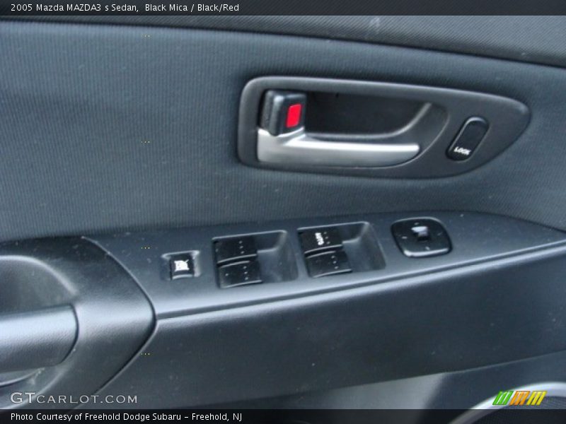 Black Mica / Black/Red 2005 Mazda MAZDA3 s Sedan