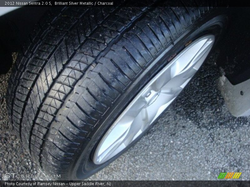 Brilliant Silver Metallic / Charcoal 2012 Nissan Sentra 2.0 S