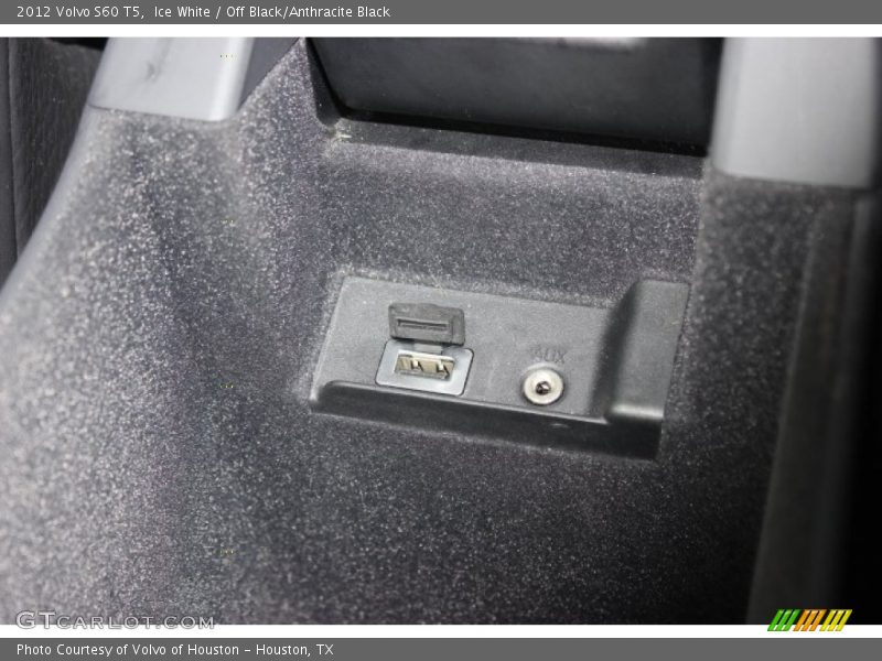 Ice White / Off Black/Anthracite Black 2012 Volvo S60 T5