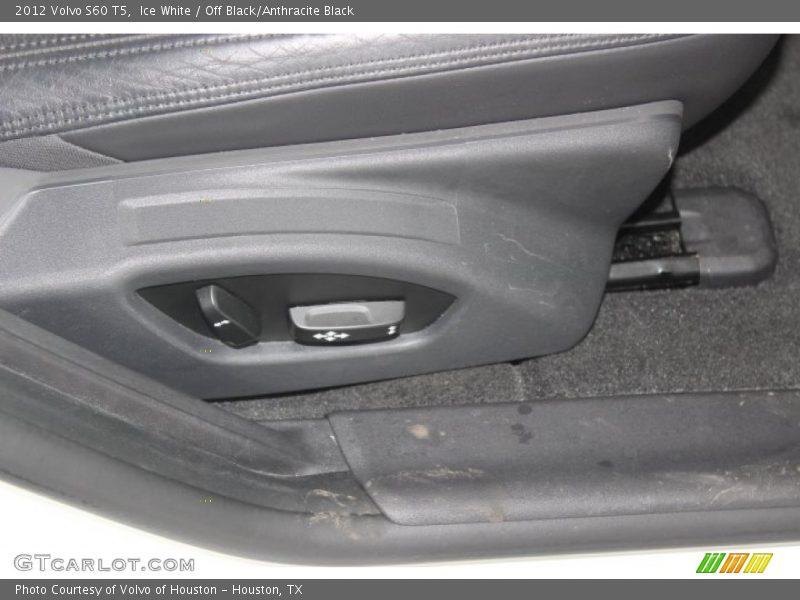 Ice White / Off Black/Anthracite Black 2012 Volvo S60 T5