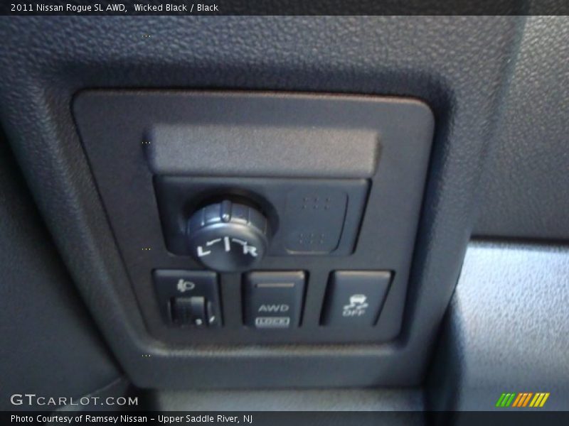 Wicked Black / Black 2011 Nissan Rogue SL AWD