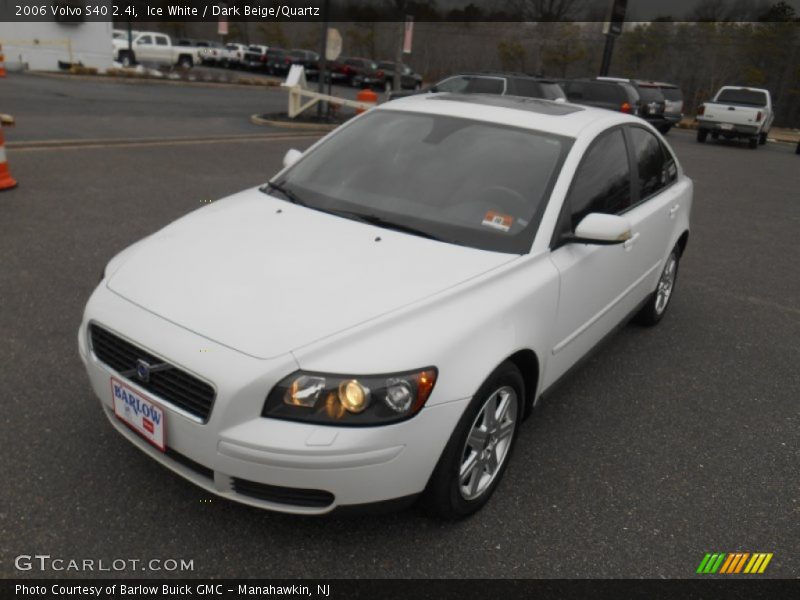 Ice White / Dark Beige/Quartz 2006 Volvo S40 2.4i