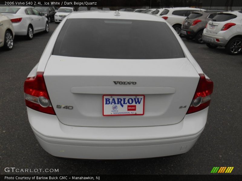 Ice White / Dark Beige/Quartz 2006 Volvo S40 2.4i