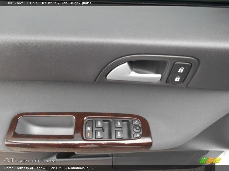 Ice White / Dark Beige/Quartz 2006 Volvo S40 2.4i