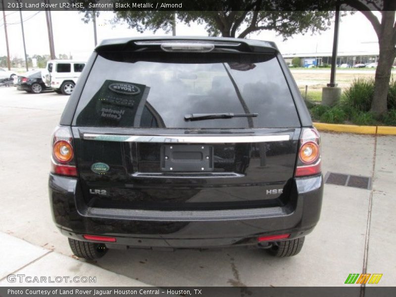 Santorini Black Metallic / Almond 2013 Land Rover LR2 HSE
