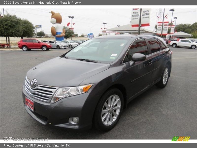 Magnetic Gray Metallic / Ivory 2011 Toyota Venza I4