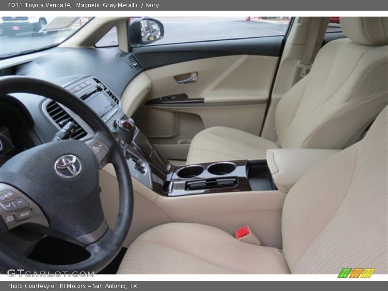 Magnetic Gray Metallic / Ivory 2011 Toyota Venza I4