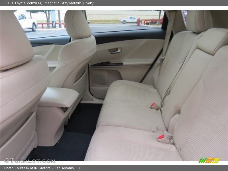 Magnetic Gray Metallic / Ivory 2011 Toyota Venza I4