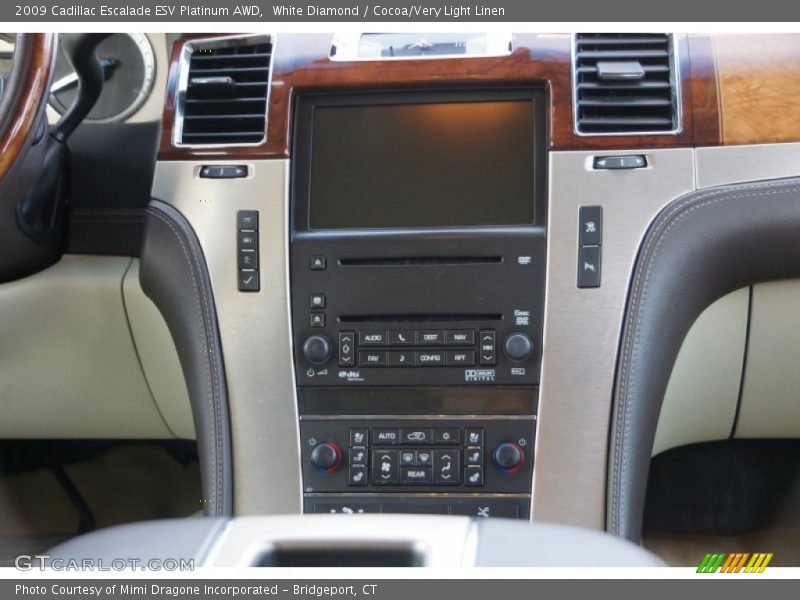 Controls of 2009 Escalade ESV Platinum AWD
