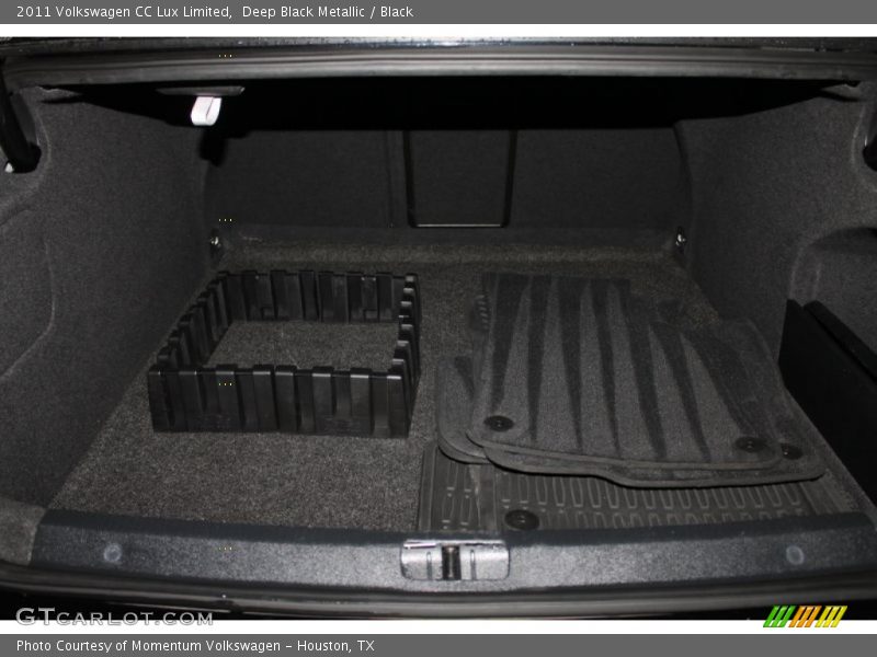 Deep Black Metallic / Black 2011 Volkswagen CC Lux Limited