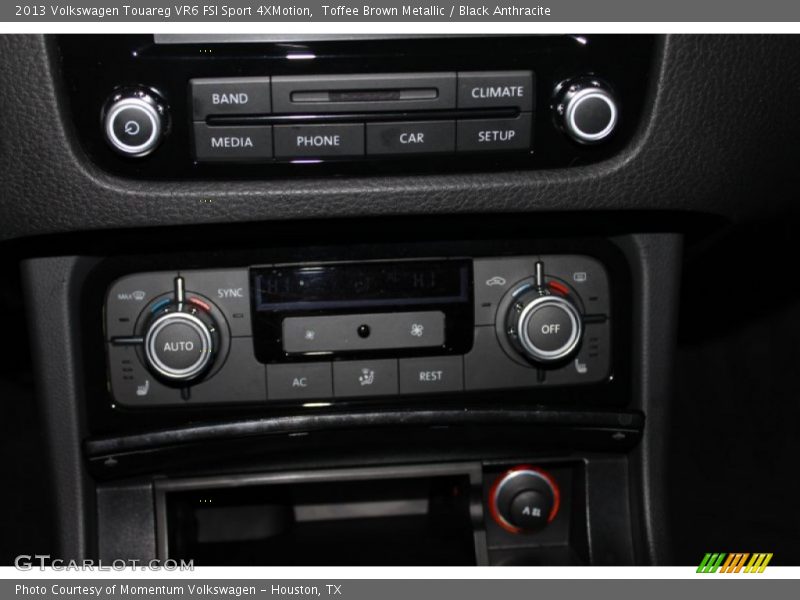 Toffee Brown Metallic / Black Anthracite 2013 Volkswagen Touareg VR6 FSI Sport 4XMotion