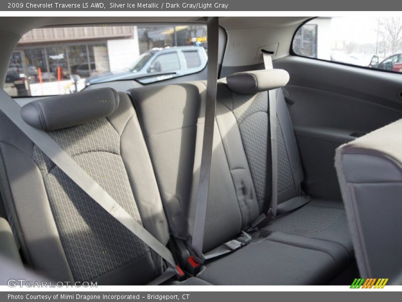 Silver Ice Metallic / Dark Gray/Light Gray 2009 Chevrolet Traverse LS AWD