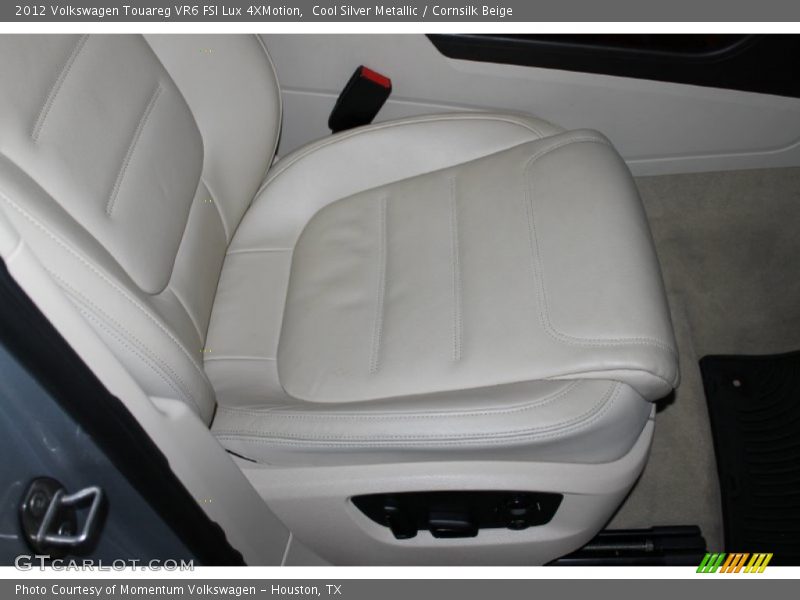 Cool Silver Metallic / Cornsilk Beige 2012 Volkswagen Touareg VR6 FSI Lux 4XMotion