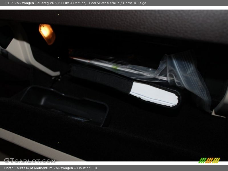 Cool Silver Metallic / Cornsilk Beige 2012 Volkswagen Touareg VR6 FSI Lux 4XMotion