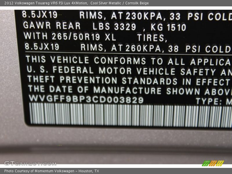 Cool Silver Metallic / Cornsilk Beige 2012 Volkswagen Touareg VR6 FSI Lux 4XMotion