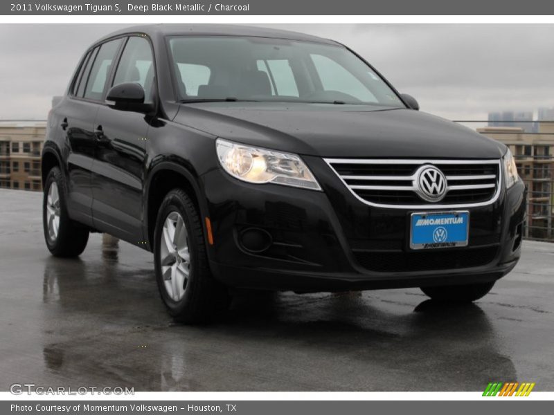 Deep Black Metallic / Charcoal 2011 Volkswagen Tiguan S