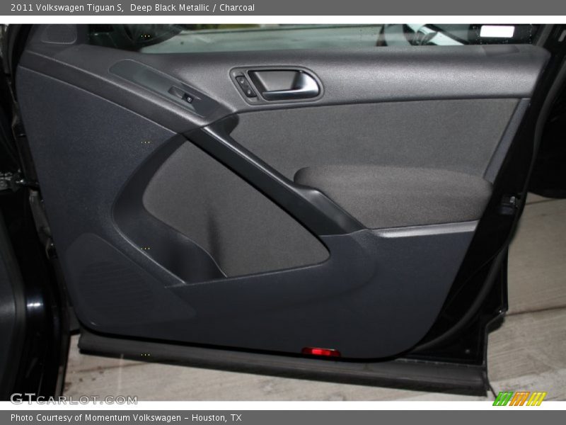 Deep Black Metallic / Charcoal 2011 Volkswagen Tiguan S