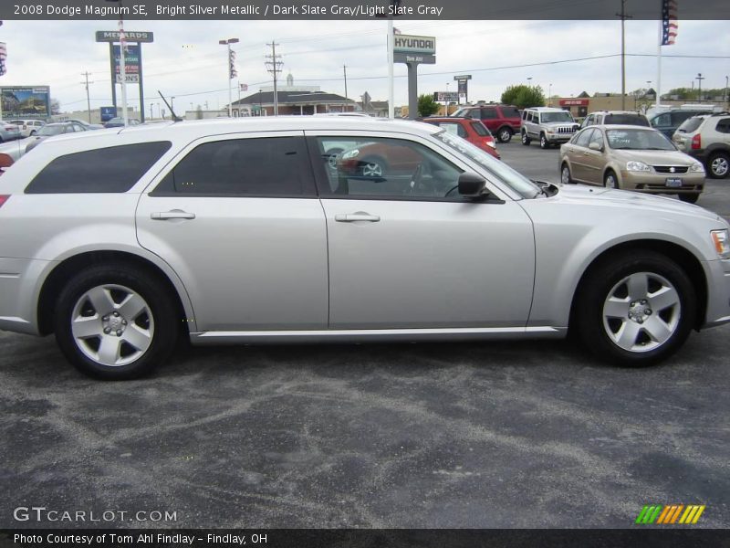 Bright Silver Metallic / Dark Slate Gray/Light Slate Gray 2008 Dodge Magnum SE