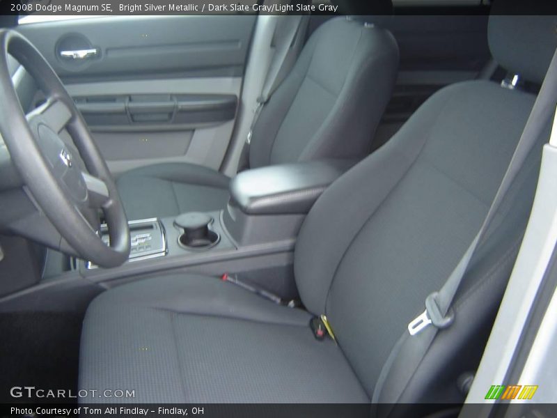 Bright Silver Metallic / Dark Slate Gray/Light Slate Gray 2008 Dodge Magnum SE