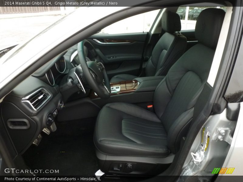 Front Seat of 2014 Ghibli S Q4